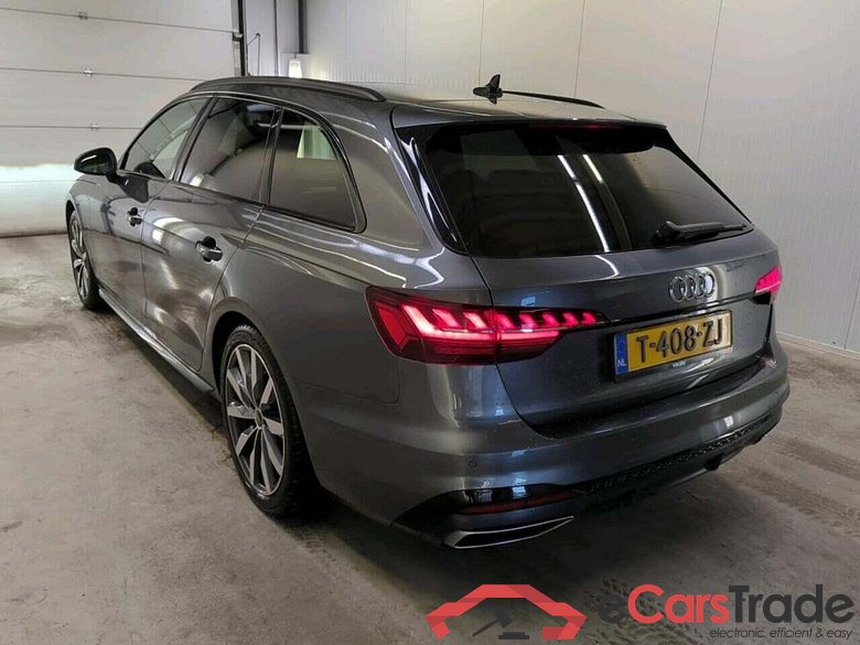 AUDI A4 Avant 35 TFSI S ed comp #6