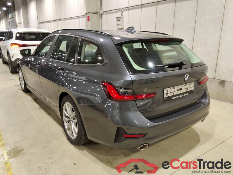 BMW 3 TOURING - 2019 330eA PHEV #2