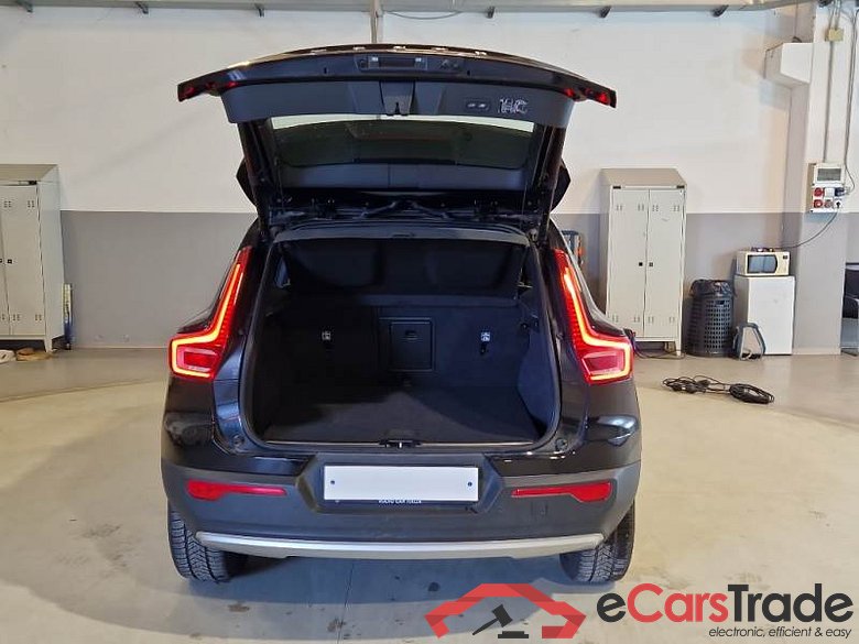 VOLVO XC40 / 2017 / 5P / SUV T5 PLUG-IN HYBRID AUTO RECHARGE INSCR. #5