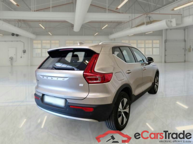 VOLVO XC40 / 2021 / 5P / SUV T5 RECHARGE PLUG-IN AUTO CORE #2
