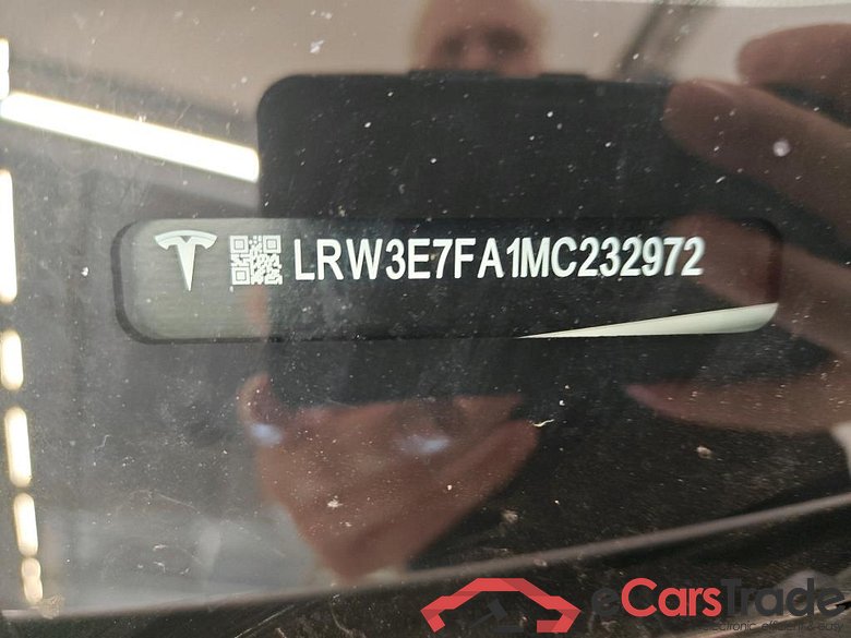 Tesla Model 3 Standard Range Plus RWD 4d #6