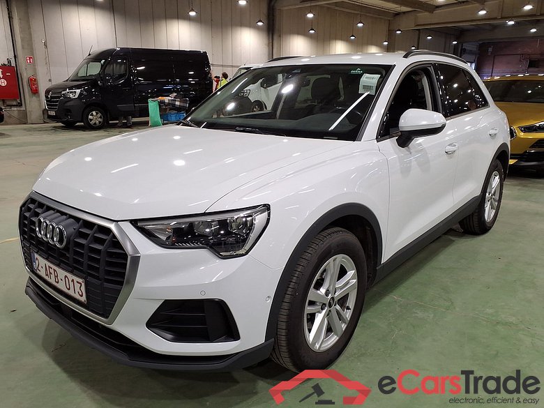 AUDI Q3 2.0 35 TDI S TRONIC BUSINESS EDITION #1