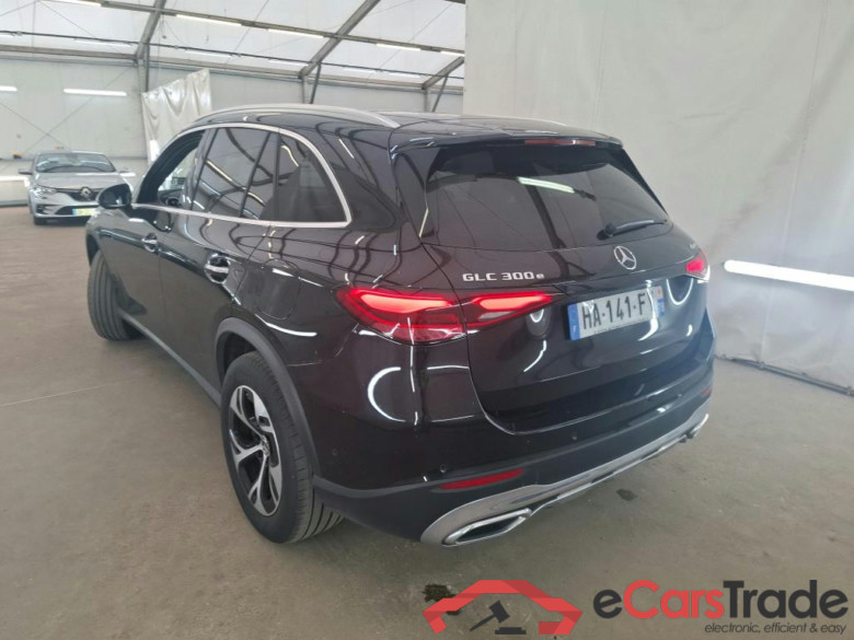 MERCEDES-BENZ GLC / 2022 / 5P / SUV GLC 300 e Avantgarde Line 4MATIC #2