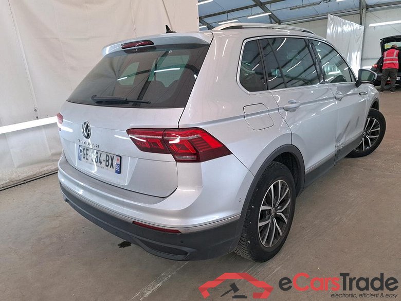 VOLKSWAGEN Tiguan / 2020 / 5P / SUV 1.5 TSI 150 DSG7 Life #3
