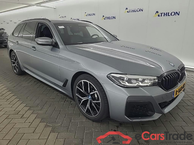 BMW 5-serie Touring 530e Business Edition Plus 5D 215kW #2