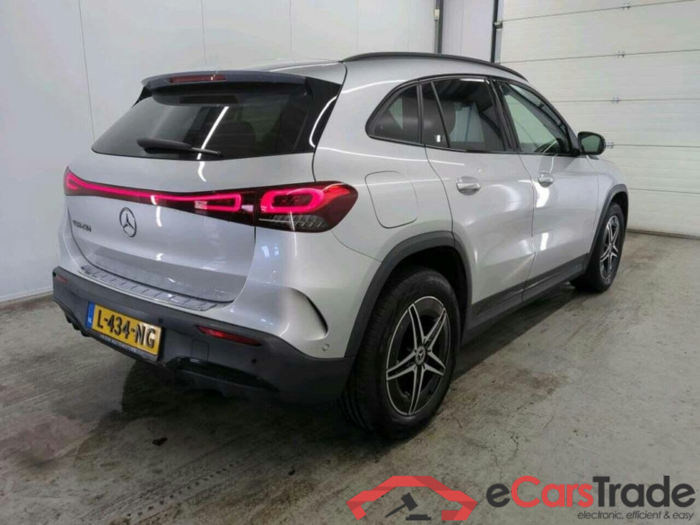 MERCEDES-BENZ EQA 250 Bns Sol. AMG #2