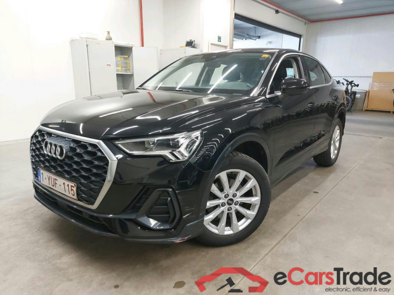 AUDI - AUD Q3 SB 35 TFSI 150PK Pack Platinum With Heated Seats & Cruise Control & APS Front & Rear & Camera * PETROL *