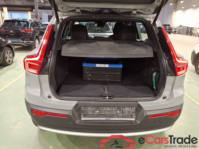 VOLVO XC40 1.5 T2 CORE AUTO #3