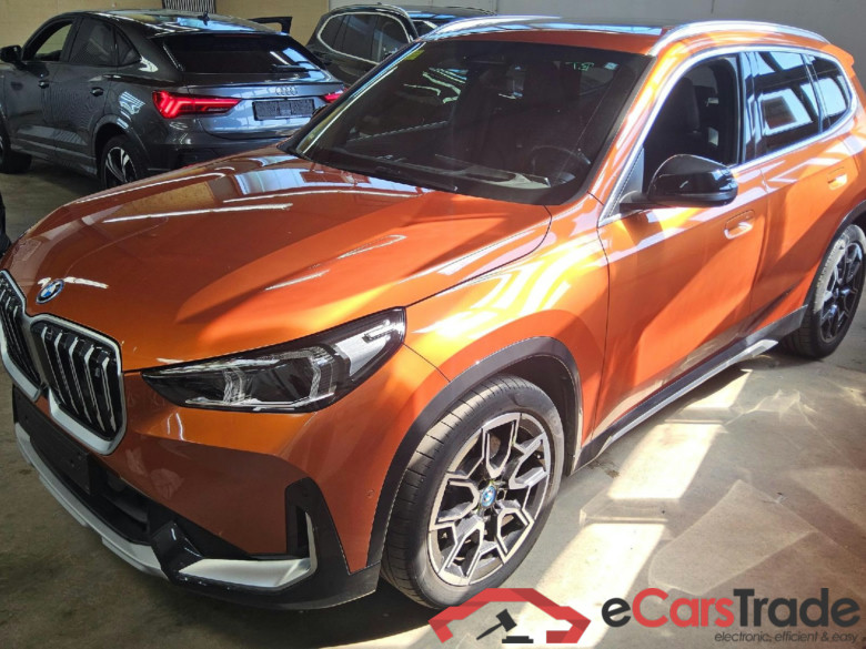 Baureihe iX1 30 xDrive xLine 64kWh #1