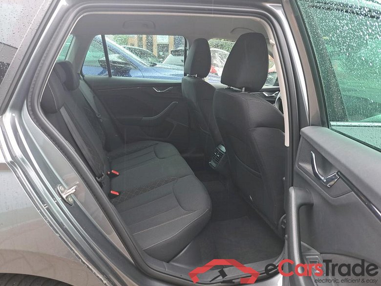 SKODA KAMIQ 1.0 TSI 81KW DSG CLEVER #6