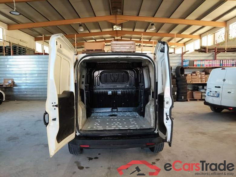 FIAT DOBLÒ CARGO / 2014 / 3P / VETT. FURGONATA CH1 BUSINESS 1.6 MJET 120CV E6D SeS #5