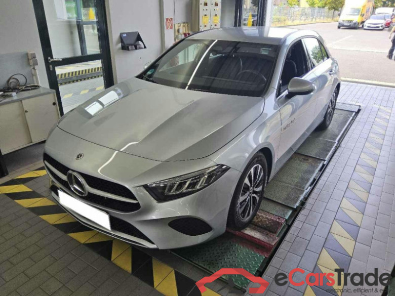 Mercedes-Benz A (BM 177)(03.2018->) DE - LimS5 A 200 EU6d, (Facelift) 2022 - 2024 #1