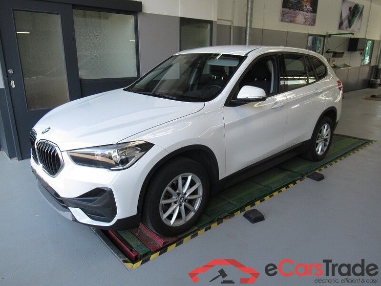 BMW X1 (F48)(2015->) DE - SUV5 sDrive18i EU6d, OPF, (Facelift) 2020 - 2022 #1