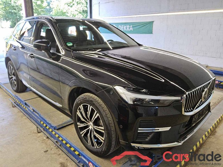 Volvo XC60 (03.2017->) DE - SUV5 B5 (Benzin) 2WD EU6d, Inscription Mild-Hybrid, (Facelift) 2021 - 2022 #2