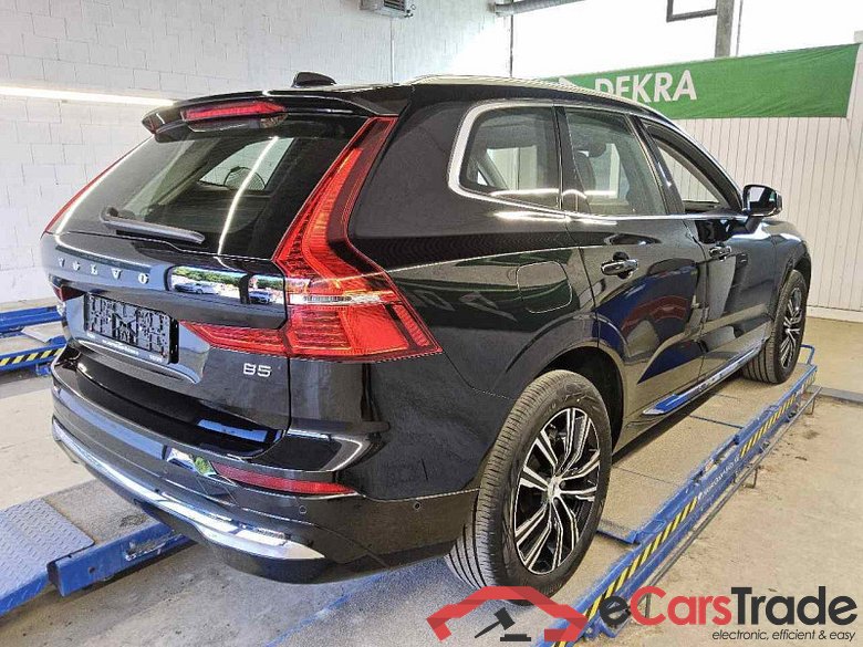 Volvo XC60 (03.2017->) DE - SUV5 B5 (Benzin) 2WD EU6d, Inscription Mild-Hybrid, (Facelift) 2021 - 2022 #3