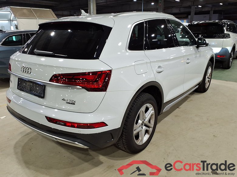 AUDI Q5 2.0 40 TDI S TRONIC QUATTRO B. ED. ADV #4