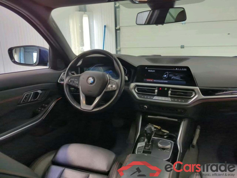 BMW 3-serie Touring 318i High Executive #3