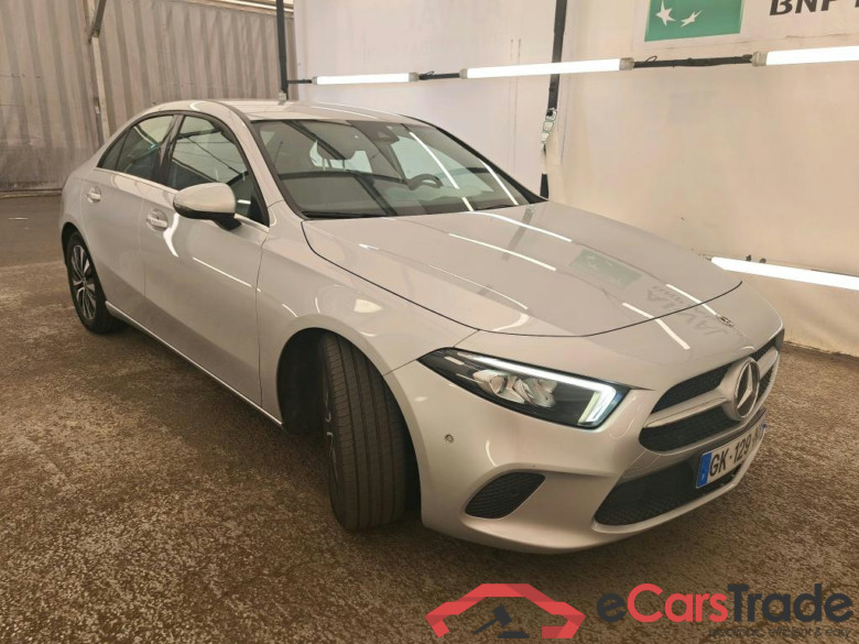 MERCEDES-BENZ Classe A Berline / 2018 / 4P / Berline A 200 d Business Line 8G-DCT #4