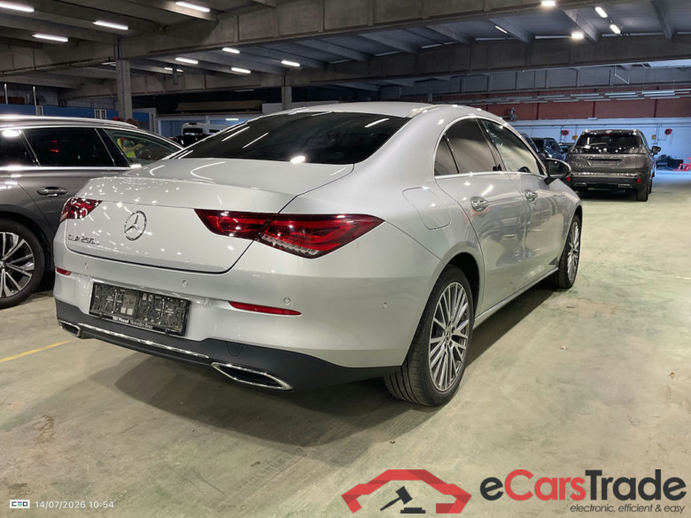 MERCEDES-BENZ CLA 1.3 CLA 250 E BUSINESS SOLUTION DCT #4