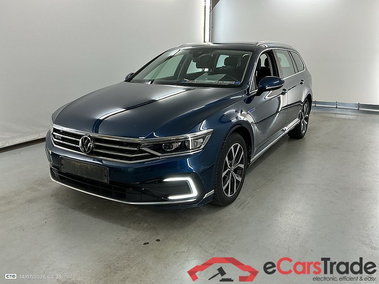 VOLKSWAGEN PASSAT VARIANT 1.4 TSI MSQ VARIANT GTE BUSINESS