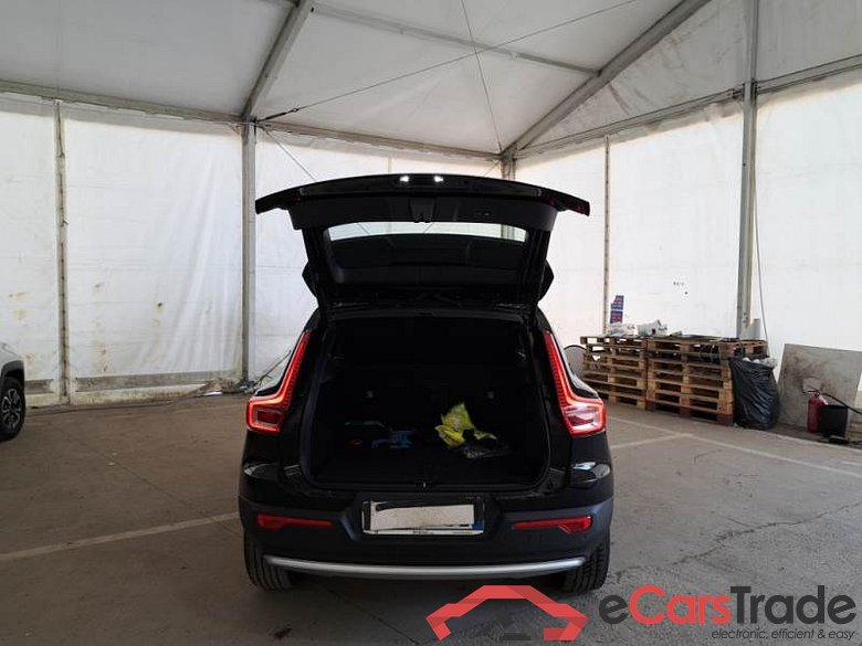 VOLVO XC40 / 2021 / 5P / SUV T2 AUTOMATICO CORE #5
