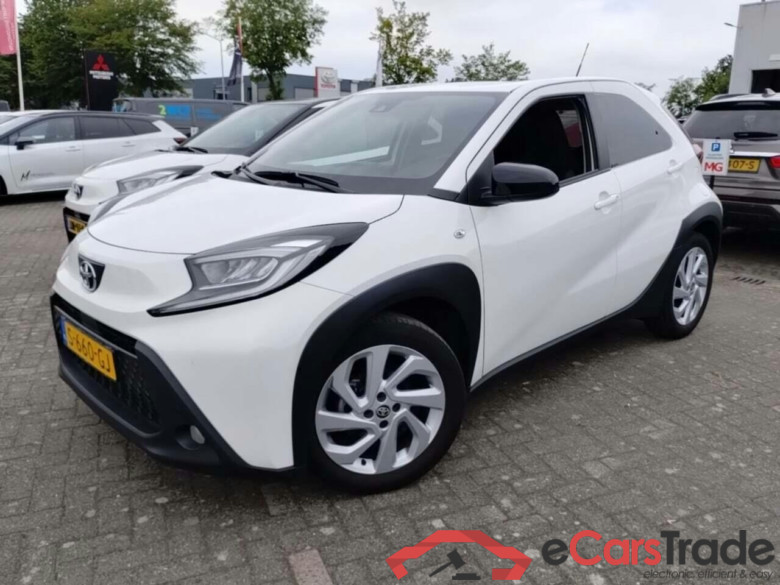 TOYOTA Aygo X 1.0 VVT-i MT first #1