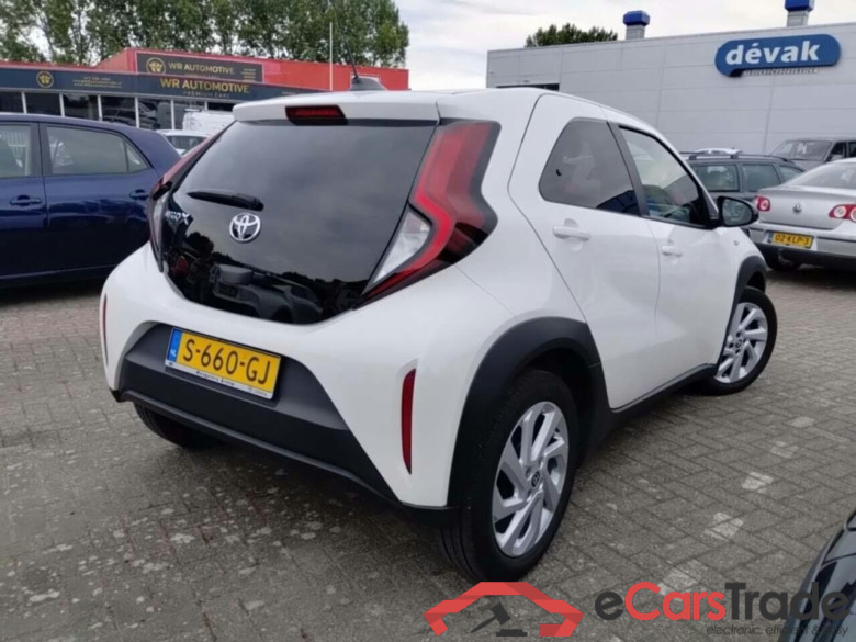 TOYOTA Aygo X 1.0 VVT-i MT first #4