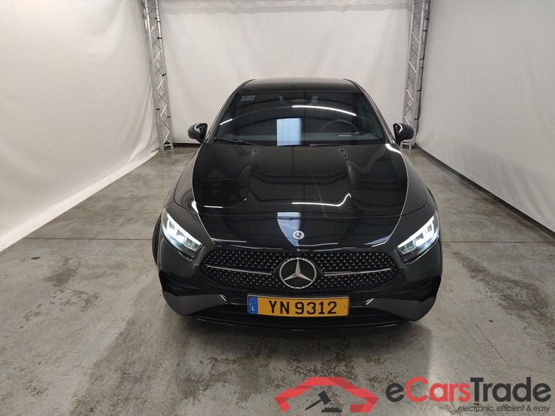 MERCEDES CLASSE A DIESEL (W177) A 200 d 150hp AMG Line 5d