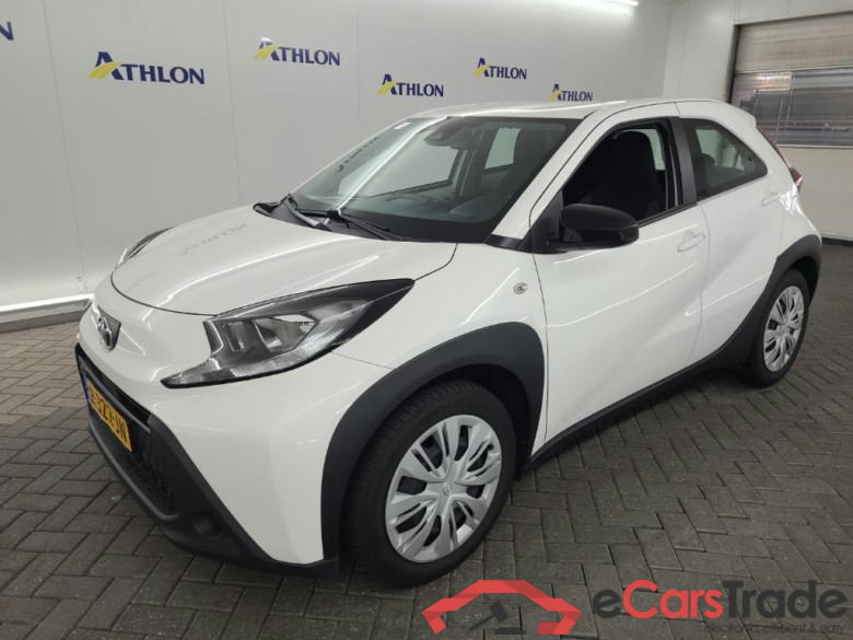 TOYOTA Aygo X 1.0 VVT-I MT play 5D 53kW #1