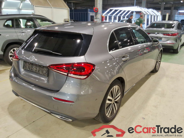 Mercedes A 180d Progressive Aut. LED Widescreen Ambient Navi Sport-Leather KeylessGo Camera Klima PDC ... #3