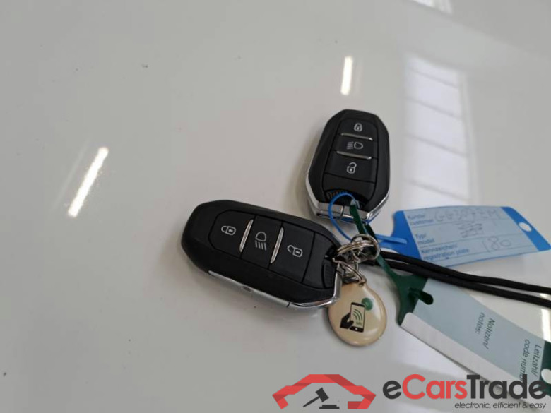 PEUGEOT 208 / 2019 / 5P / BERLINA ACTIVE E 136CV #1