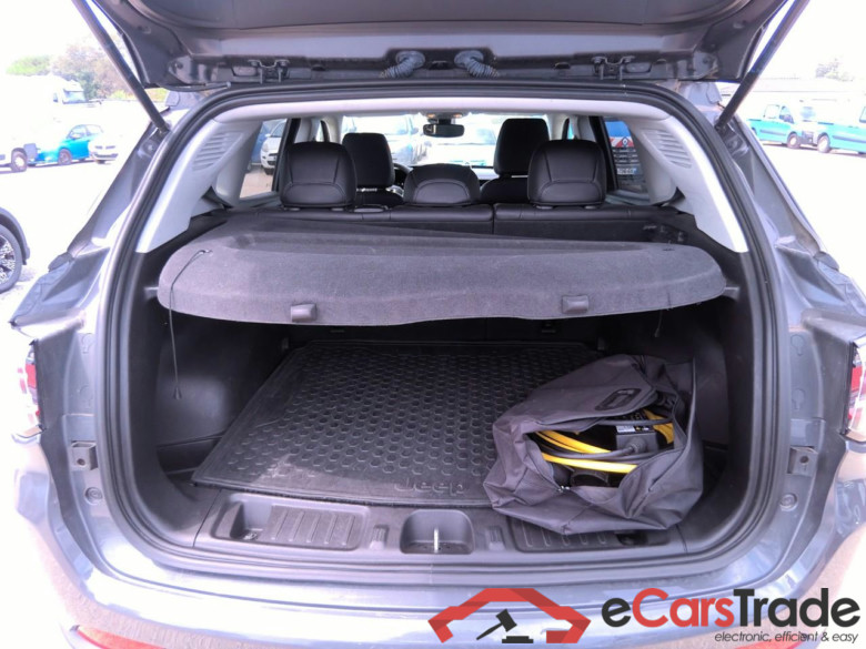 JEEP COMPASS 240 AT6 TRHK RSK #6