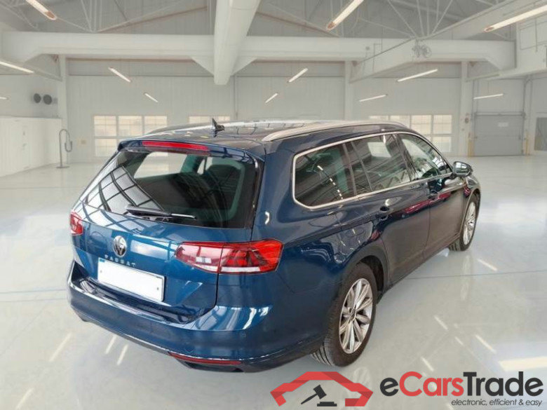 VOLKSWAGEN PASSAT / 2019 / 5P / STATION WAGON VAR. 2.0TDI SCR EVO 90KW BUSINESS DSG #2