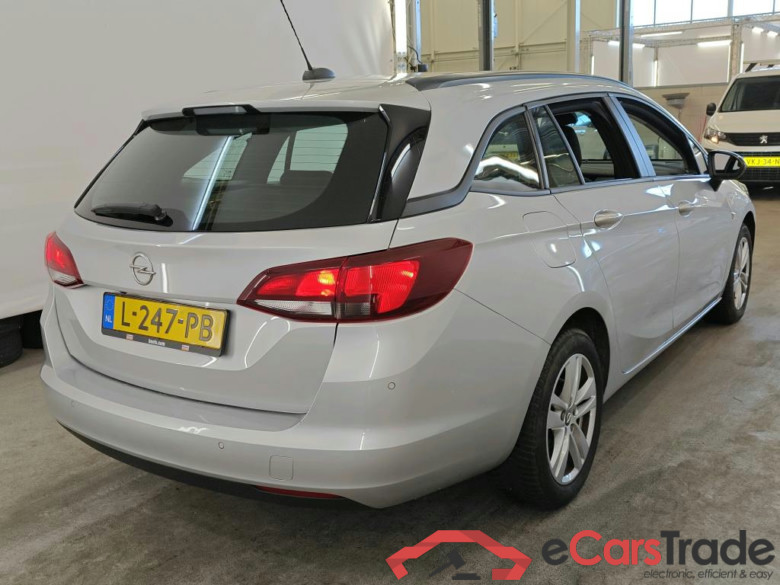 Opel Astra Sports Tourer 1.2 turbo S/S 81kW Edition 5d #2