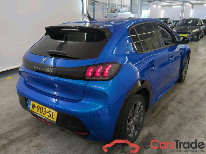 Peugeot e-208 Allure Pack 50kWh 136 5d #2