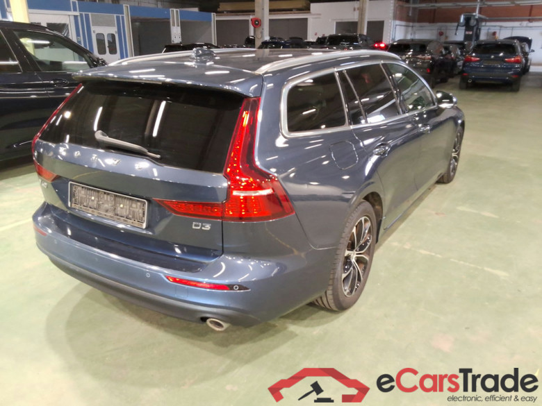 VOLVO V60 DIESEL - 2018 2.0 D3 Momentum Pro #4