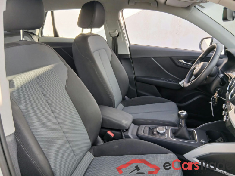 AUDI Q2 / 2016 / 5P / todoterreno Design 30 TFSI 85kW (116CV) (AC) #6