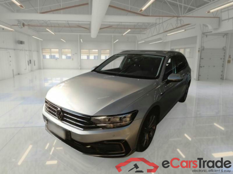 VOLKSWAGEN PASSAT / 2019 / 5P / STATION WAGON VAR. 1.4 PLUG IN HYBRID GTE DSG #1