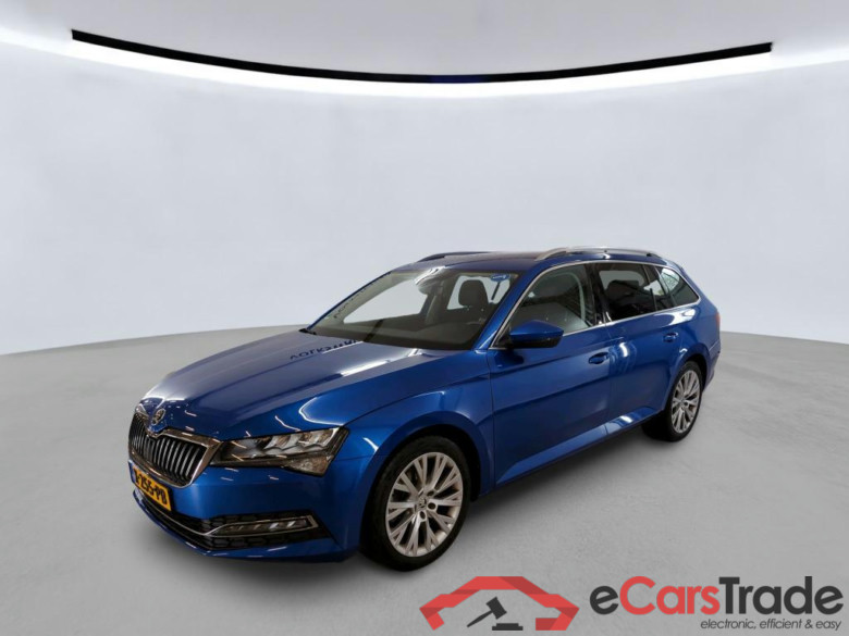 SKODA Superb Combi 110 kW #1