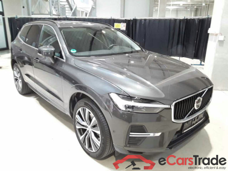Volvo XC60 (03.2017->) DE - SUV5 B4 (Benzin) 2WD EU6d, Momentum Pro Mild-Hybrid, (Facelift) 2021 - 2022 #1