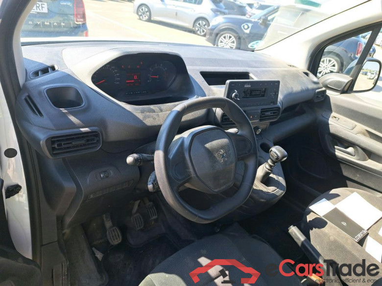 PEUGEOT Partner / 2018 / 3P / furgón derivado de turismo Pro Standard 600kg BlueHDi 73kW #3