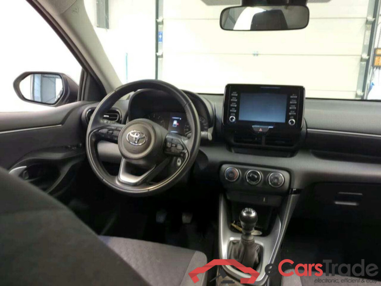 TOYOTA Yaris 1.5 VVT-i Active #3
