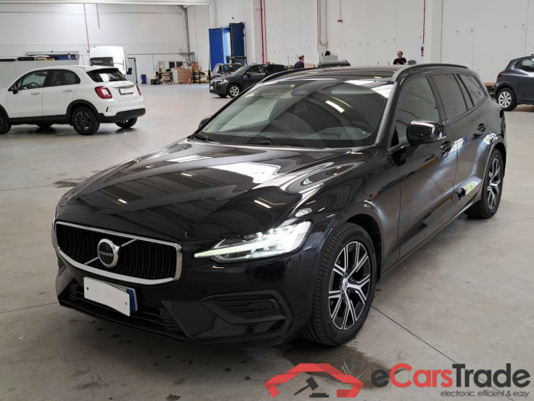 VOLVO V60 / 2019 / 5P / STATION WAGON B3 AUTOM. ESSENTIAL