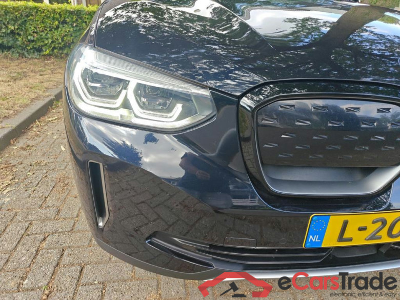 BMW iX3 210 kW #4