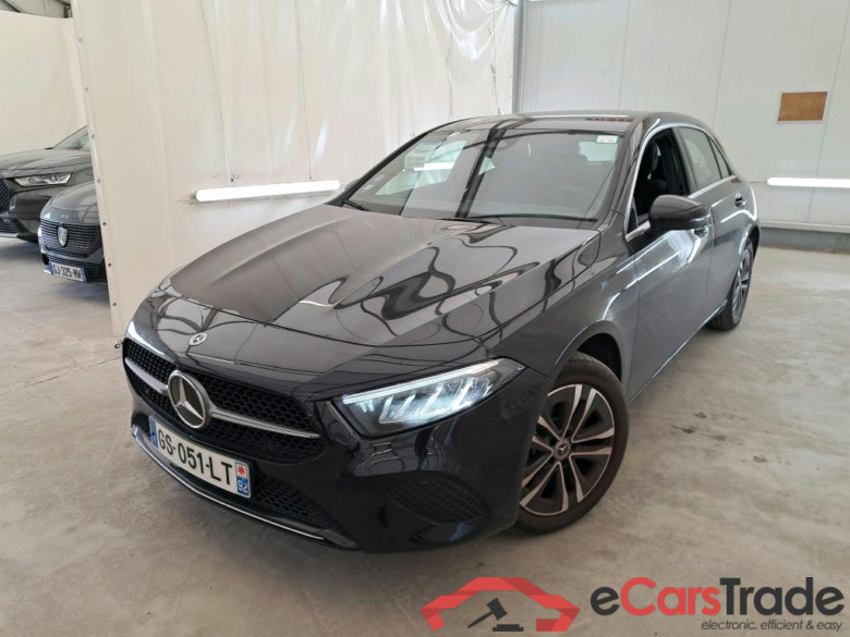 MERCEDES-BENZ Classe A Compact / 2022 / 5P / Berline A 250 e Business Line 8G-DCT