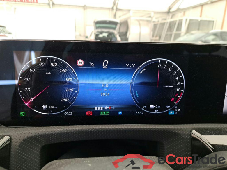 MERCEDES-BENZ Classe A Compact / 2022 / 5P / Berline A 250 e Business Line 8G-DCT #6