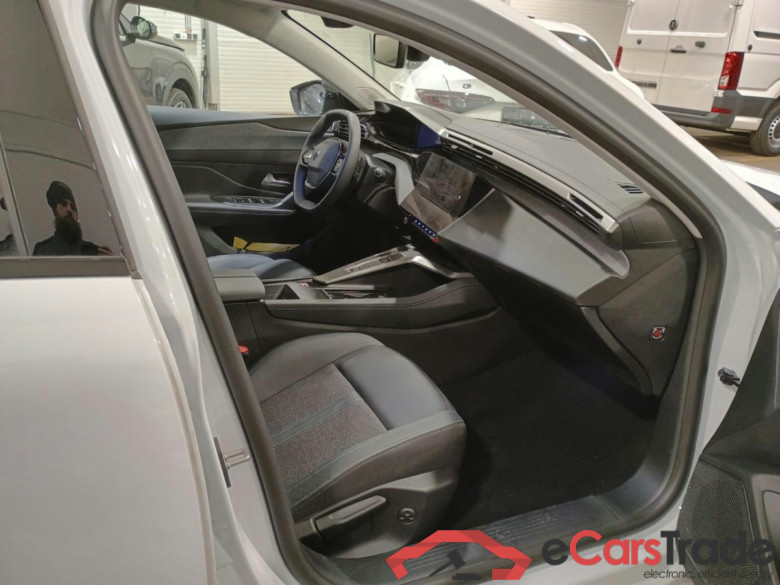 Peugeot 308 SW Allure 130 hp EAT8 #4