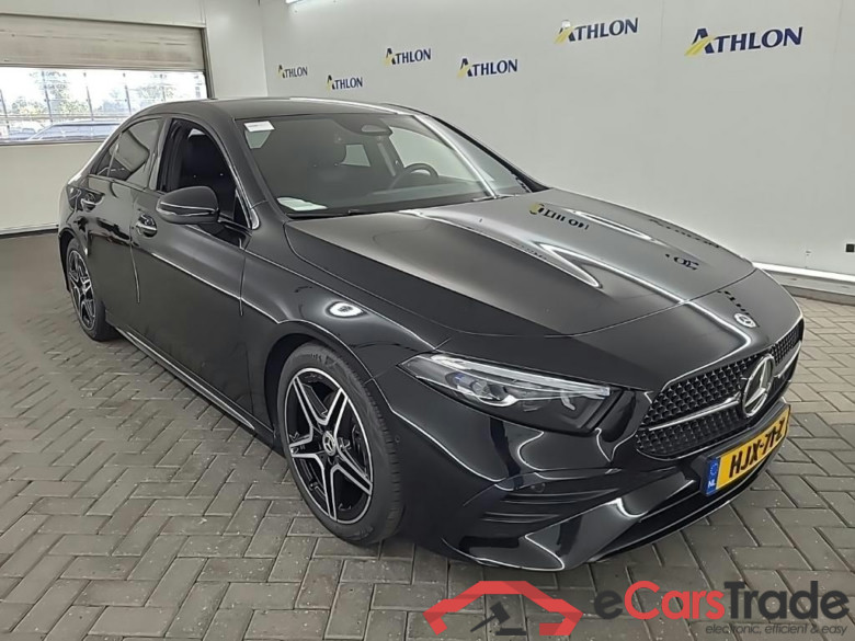 MERCEDES-BENZ A-Klasse Limousine A 180 Star Edition Limited 4D 100kW #2