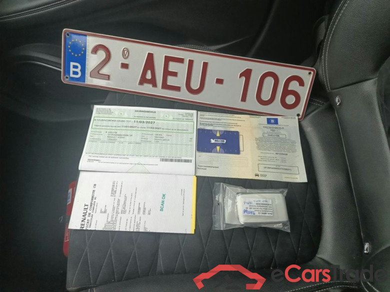 Renault Grand Scénic TCe 140 EDC Black Edition 5d #4