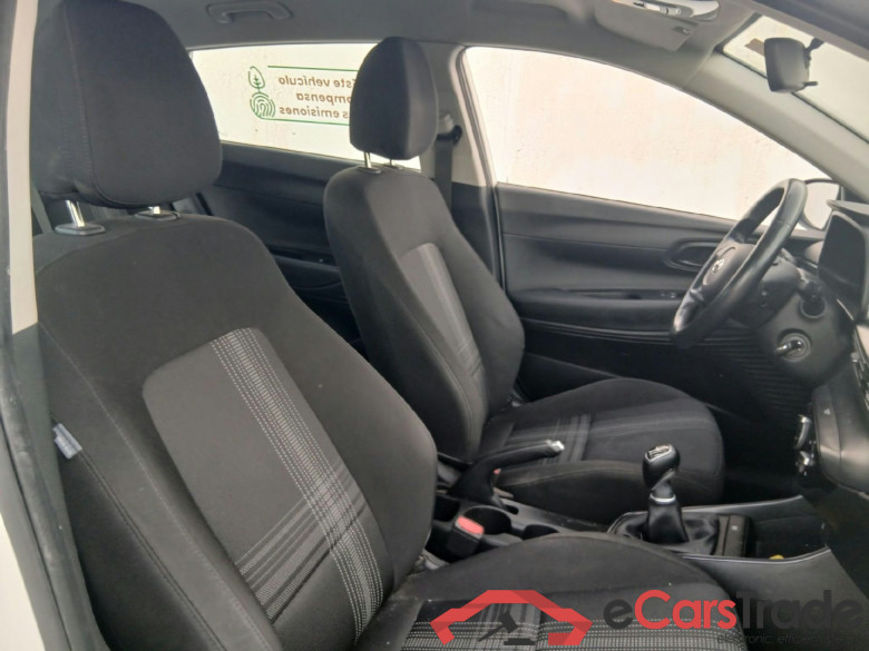 HYUNDAI i20 / 2020 / 5P / berlina con portón 1.0 TGDI 74kW (100CV) 48V Essence #6